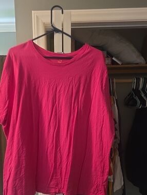 Hanes Women's Short Sleeve Crew Tee in Hot Pink